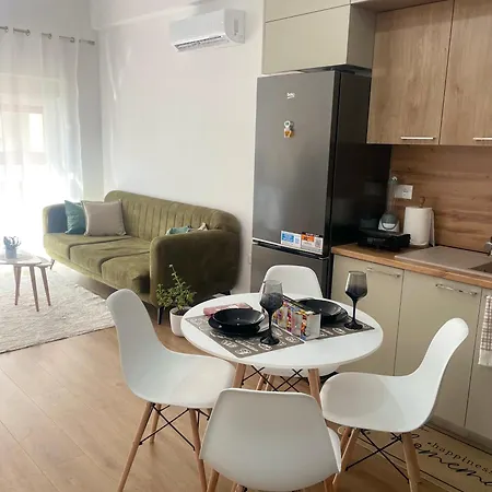 Apartamento Quiet Near Downtown Tirana